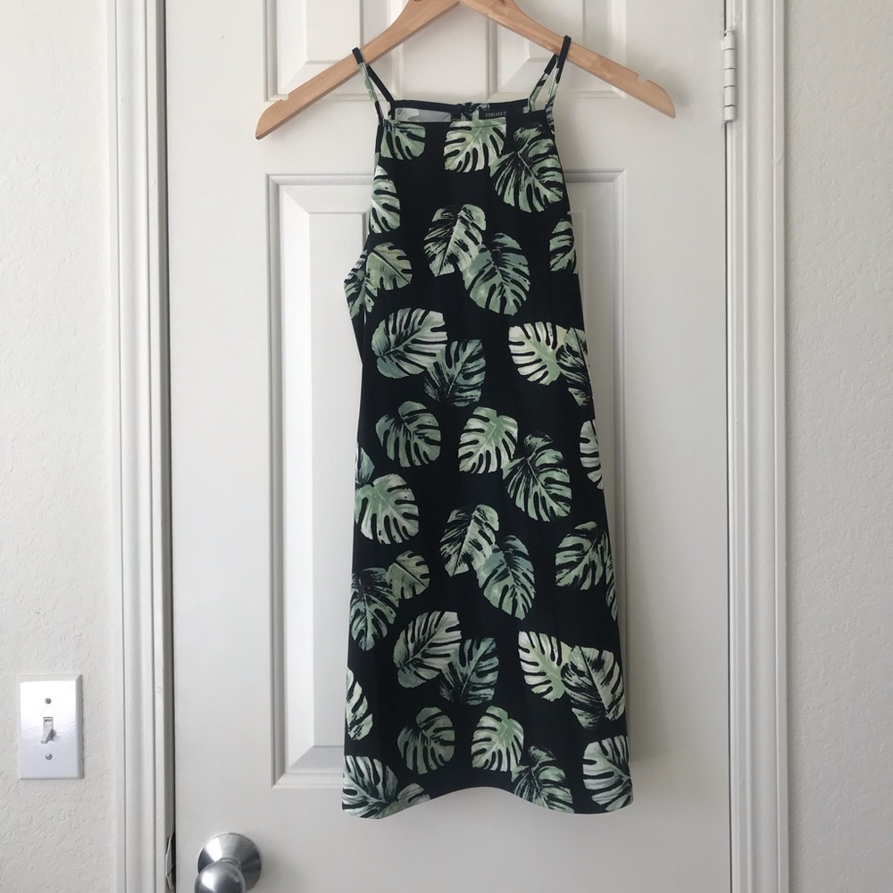 🌿 Forever 21 Tropical Monstera Leaf Dress 🌿